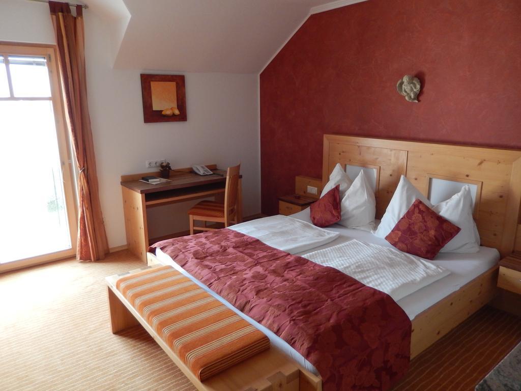 Landhotel Mariensaeule Wernstein am Inn Luaran gambar